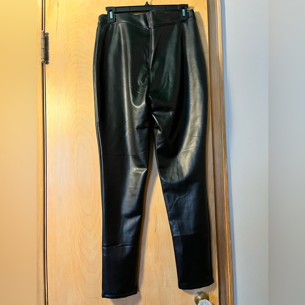 Ci Sono Faux Leather Leggings - Large